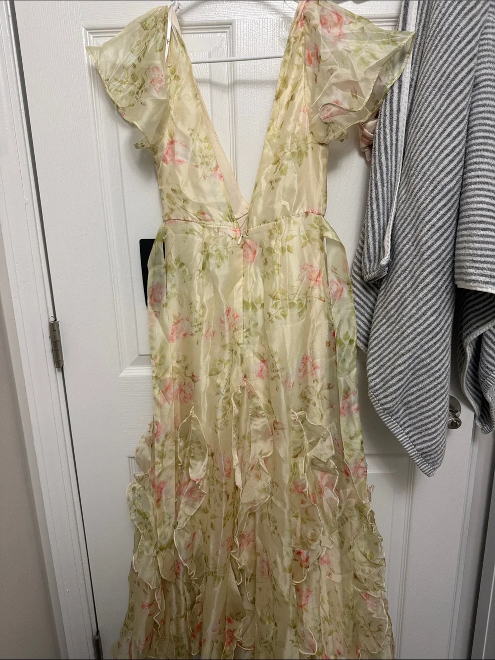 Lulus Deluca Light Green Floral Ruffled Midi Dress - Size XS - Picture 2 of 2